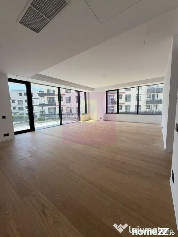 Apartament 4 camere ONE LAKE CLUB