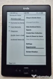 E book reader kindle 4 
