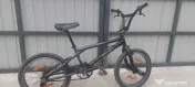 Bicicletă BMX Bulls Mad Boy – Sistem Rotor 360° + 4 Peg-uri 