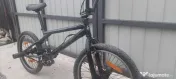 Bicicletă BMX Bulls Mad Boy – Sistem Rotor 360° + 4 Peg-uri 