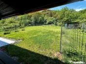 DE INCHIRIAT: Apartament la casa, curte privata si terase... 