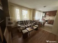 Apartament cu 3 camere, decomandat, 60 mp, zona Centrala 