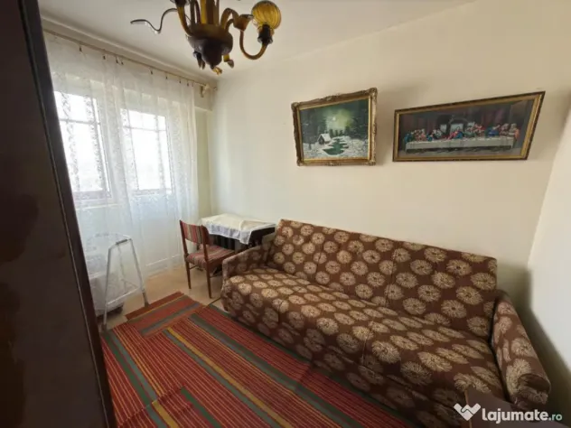 VANZARE APARTAMENT 3 CAMERE ETAJ INTERMEDIAR BD.BUCURESTI