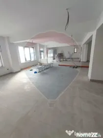 Spațiu comercial pentru afacerea ta!