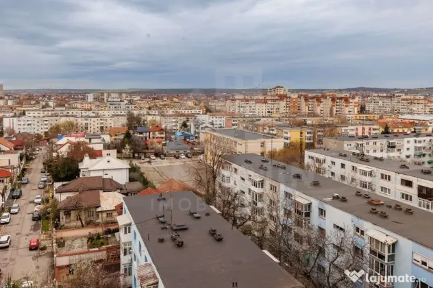 Garsoniera Decomandata pe Dezrobirii -centrala termica -e...