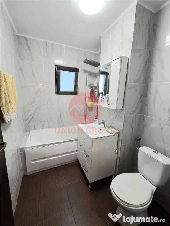 Apartament 3 Camere, Spatios, Parter, Zona Far