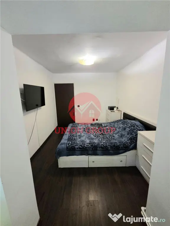 Apartament 3 Camere, Spatios, Parter, Zona Far
