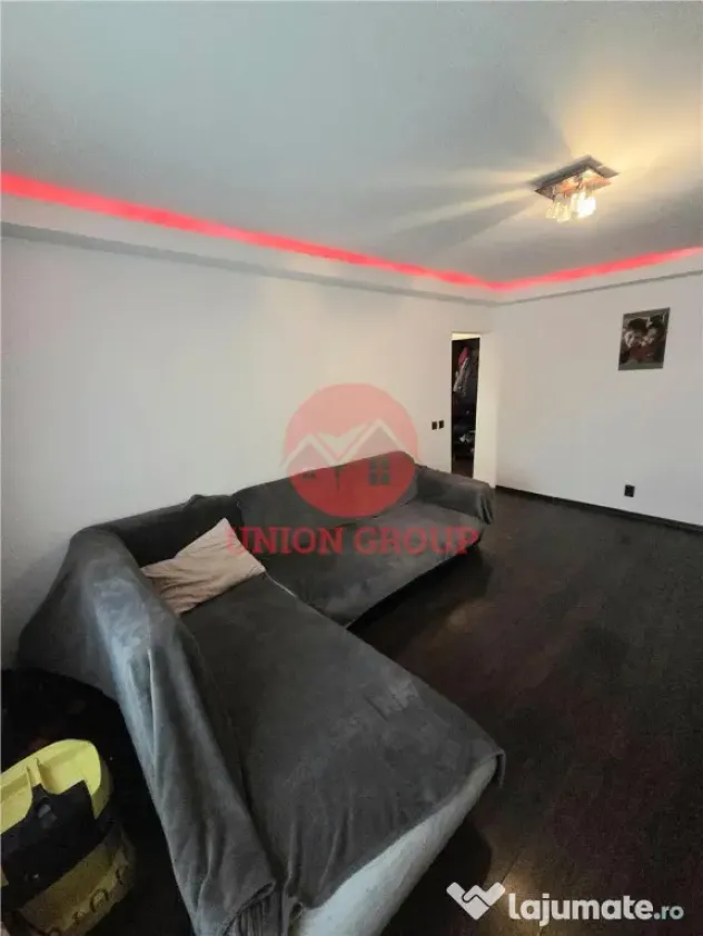 Apartament 3 Camere, Spatios, Parter, Zona Far