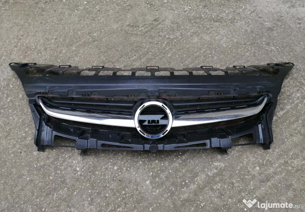 grila radiator Opel Astra J facelift
