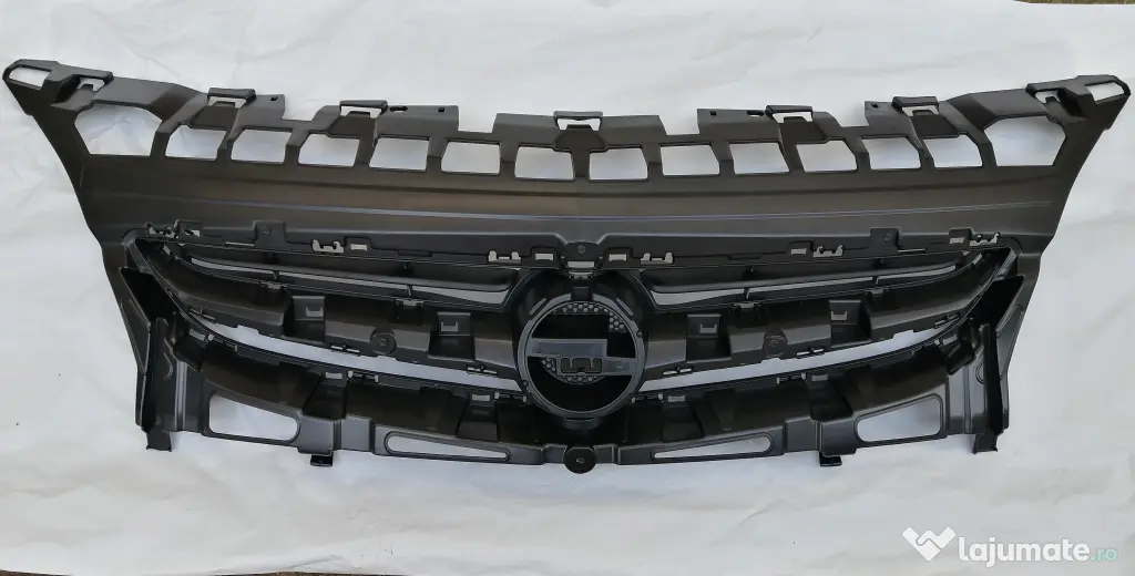 grila radiator Opel Astra J facelift