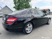Mercedes Benz C220. 