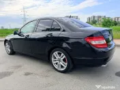 Mercedes Benz C220. 