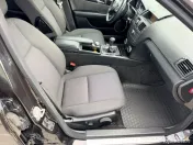 Mercedes Benz C220. 