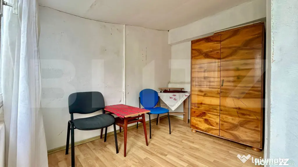 Garsonieră spațioasă, la etaj 1, în Rogerius - Oradea (Bihor)