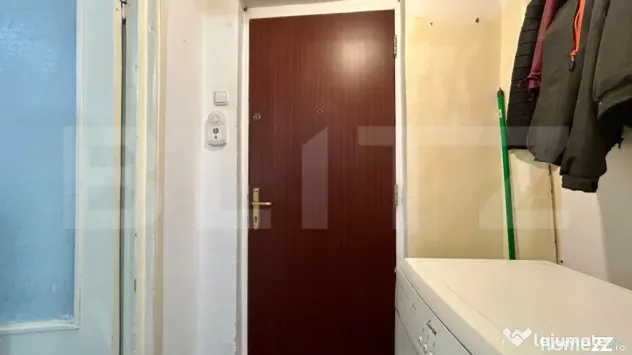 Garsonieră spațioasă, la etaj 1, în Rogerius - Oradea (Bihor)