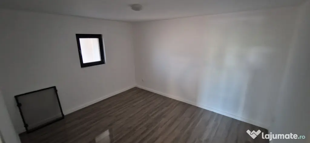 Apartament 3 camere open space, 63 mp, Balș zona centrala