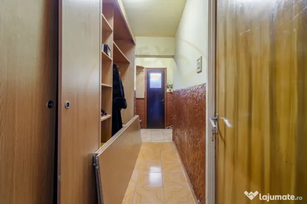 2 camere decomandat, Cimitirul Evreiesc, in plan secundar