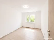 Apartament 3 camere parter - renovat compet 