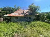 Băicoi | Teren 1000 mp + clădire din zidărie, cu utili...