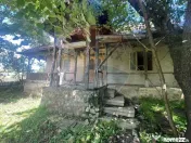 Băicoi | Teren 1000 mp + clădire din zidărie, cu utili... 