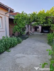 Casă de vânzare, 100 mp utili, zona Nisipuri Dorobanția 