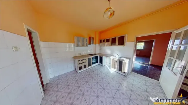 3D! Apartament in casa:recomandat locuinta sau business, Gar