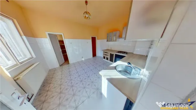 3D! Apartament in casa:recomandat locuinta sau business, Gar