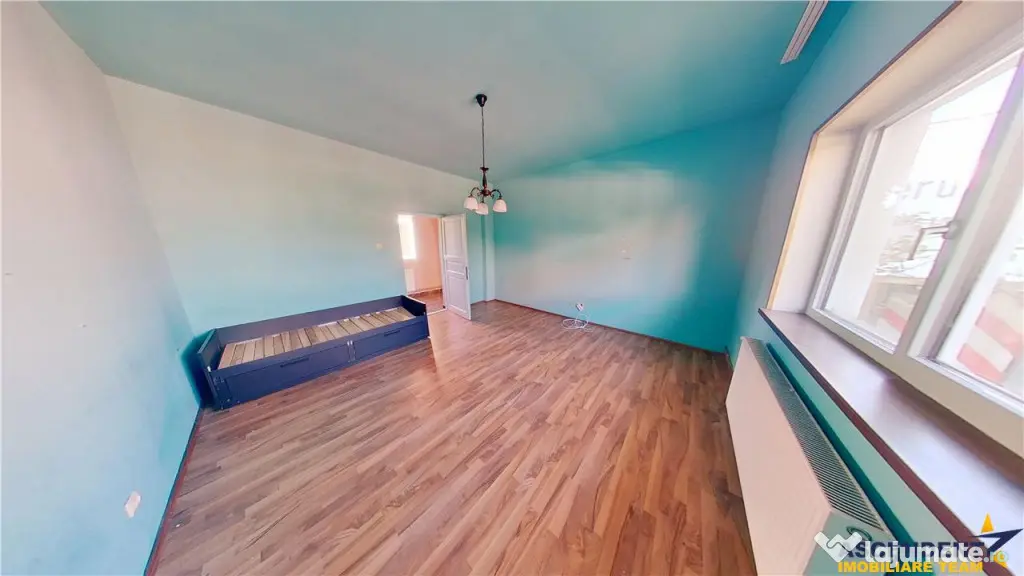 3D! Apartament in casa:recomandat locuinta sau business, Gar