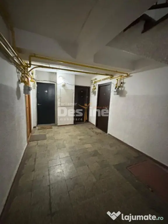 ???? De vanzare garsonieră cochetă