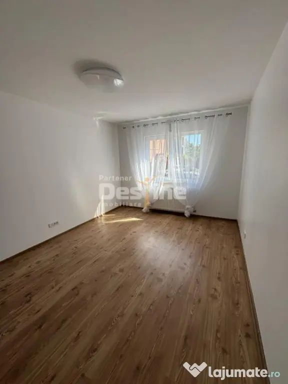 ???? De vanzare garsonieră cochetă