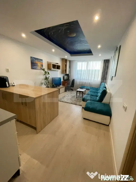 Apartament cu 3 camere, semidecomandat, mobilat si utilat, p - Floresti (Cluj)