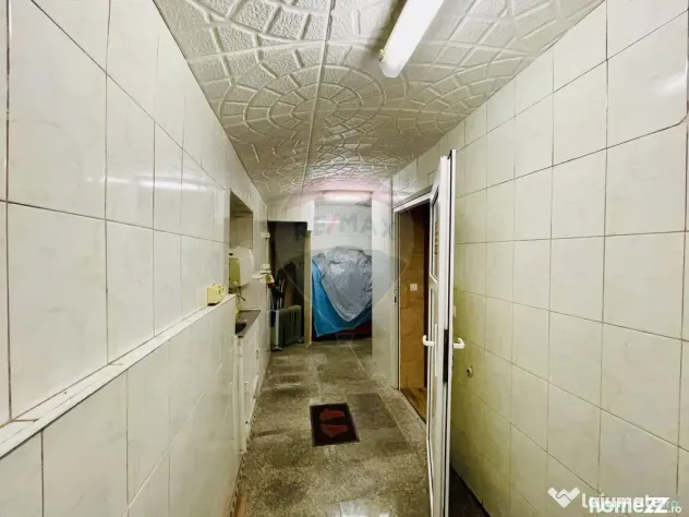 Spațiu comercial de vânzare – Central, Cisnădie | 42...