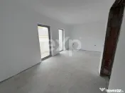 Casă de vânzare într-un triplex I Smeura, strada Olteni I 