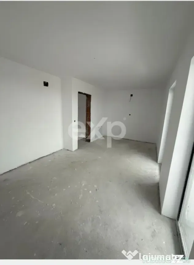 Casa de vanzare - triplex I Trivale Smeura