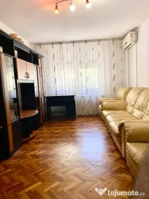 Proprietar- Vând apartament 4 camere