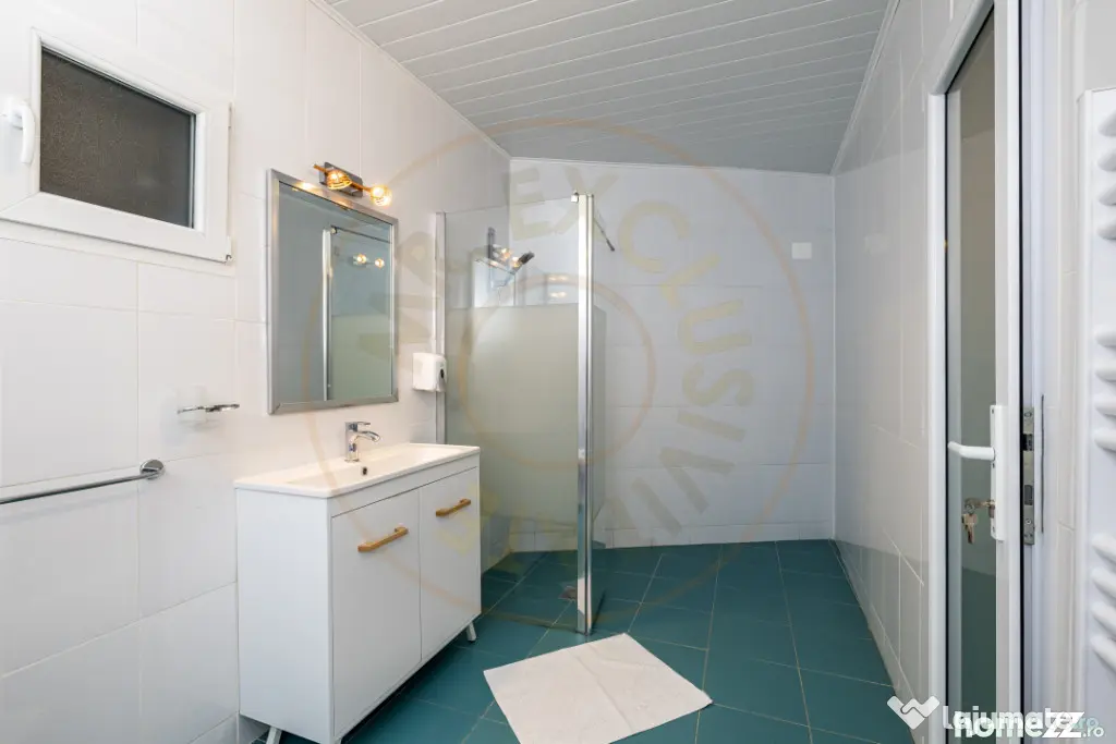 Spatiu tip motel/in curs de autorizare pentru camin de senio