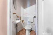 Casă cu 3 camere de vânzare în zona Intim- Str. Andrei...