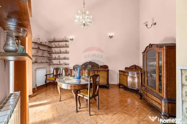 Casă cu 3 camere de vânzare în zona Intim- Str. Andrei... - Arad (Arad)