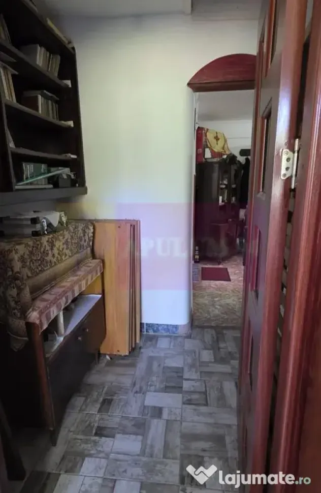 Casa de vanzare cu 5 camere în Mislea