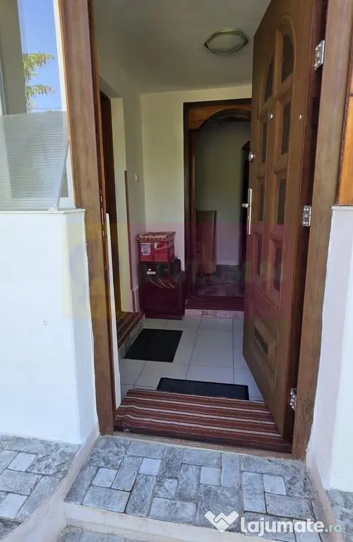 Casa de vanzare cu 5 camere în Mislea