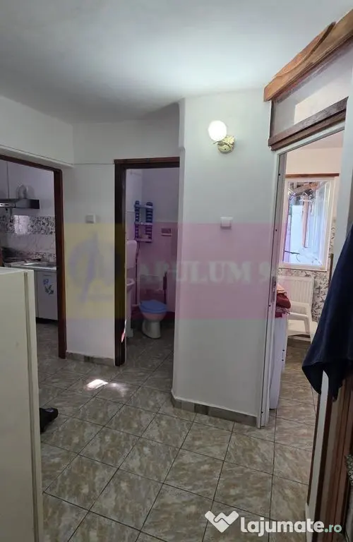 Casa de vanzare cu 5 camere în Mislea