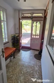 Casa de vanzare cu 5 camere în Mislea 
