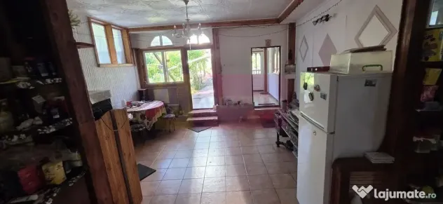 Casa de vanzare cu 5 camere în Mislea