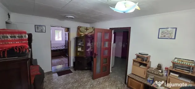 Casa de vanzare cu 5 camere în Mislea
