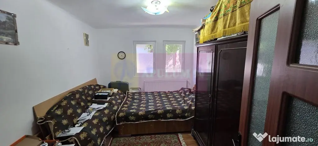 Casa de vanzare cu 5 camere în Mislea
