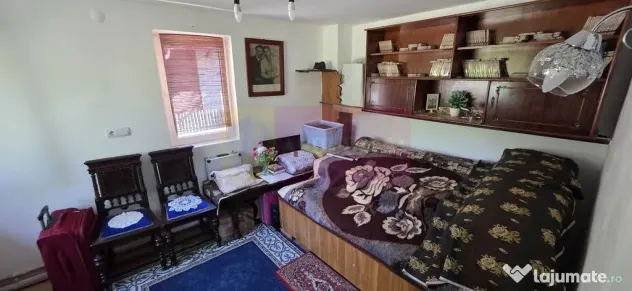 Casa de vanzare cu 5 camere în Mislea