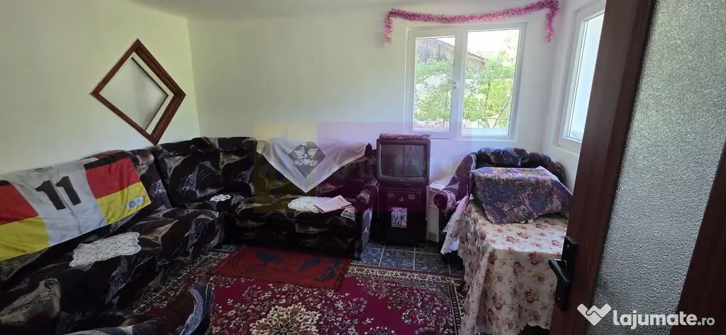 Casa de vanzare cu 5 camere în Mislea