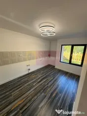 Casa de vanzare cu 2 apartamente in Azuga 