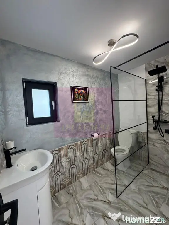 Casa de vanzare cu 2 apartamente in Azuga - Azuga (Prahova)