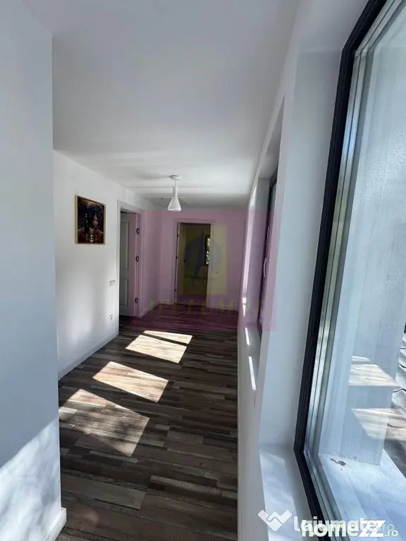 Casa de vanzare cu 2 apartamente in Azuga - Azuga (Prahova)